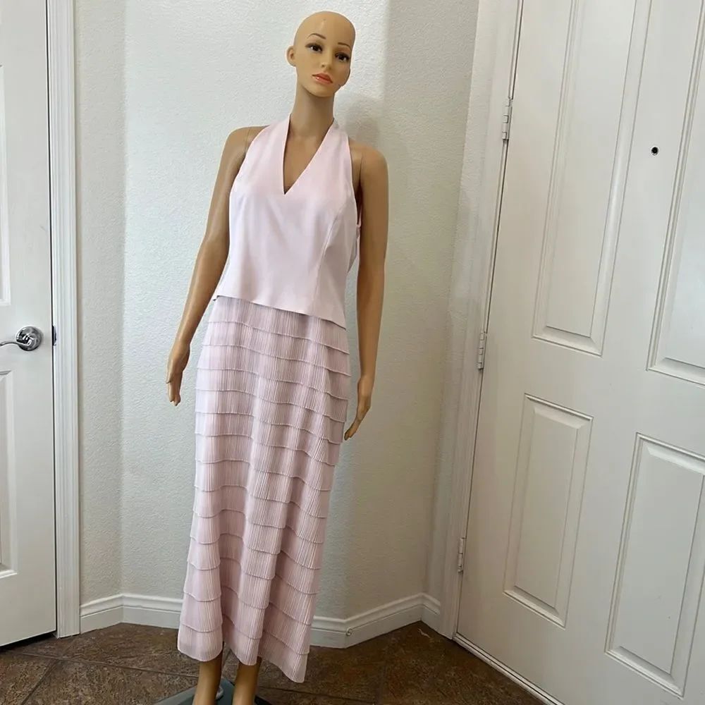 Daymor Couture Dress Pink Blush Size 10 V Neck Slimming Tiered Lined Classic